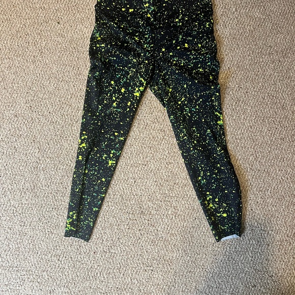 Lululemon Base Pace High Rose Leggings - Picture 4 of 5
